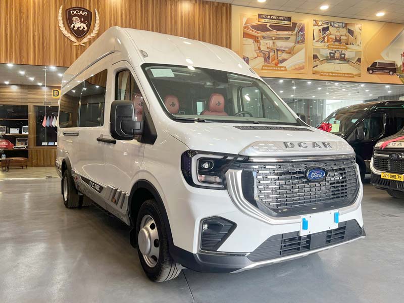 Xe Dcar Limousine 9 chỗ